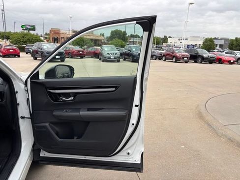 Used 2024 Honda CR-V Sport Touring image 23