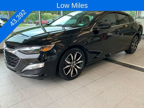 Used 2022 Chevrolet Malibu RS FWD image 2