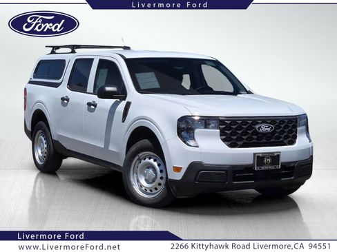 Certified 2025 Ford Maverick XL FWD image 1