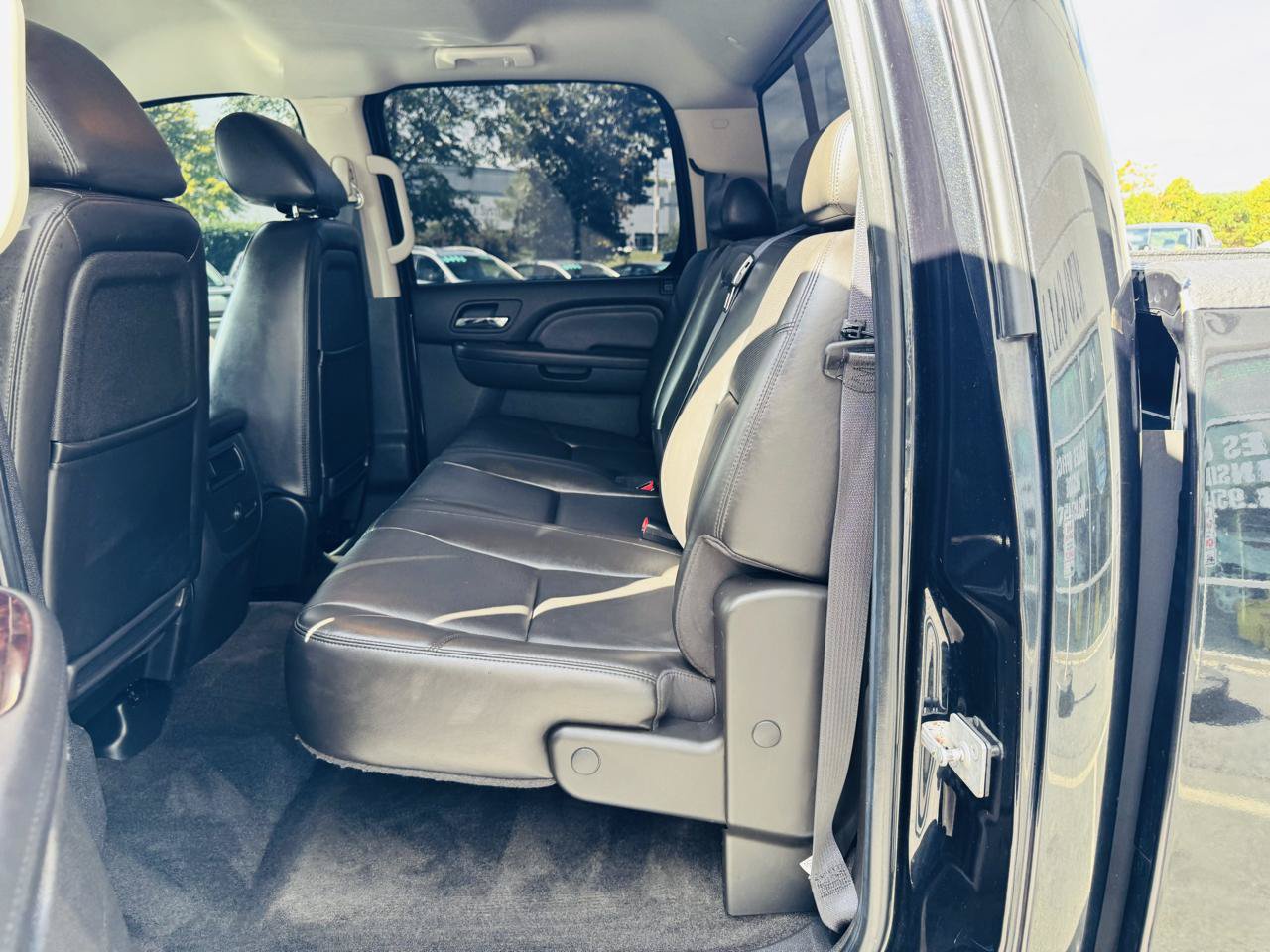 Used 2010 GMC Sierra 1500 Denali AWD/4WD image 14