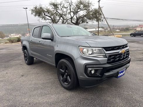 Used 2021 Chevrolet Colorado LT w/ Safety Package image 3