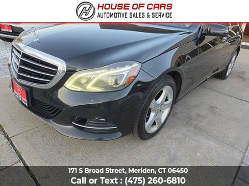 Used 2014 Mercedes-Benz E 350 4MATIC Sedan image 9