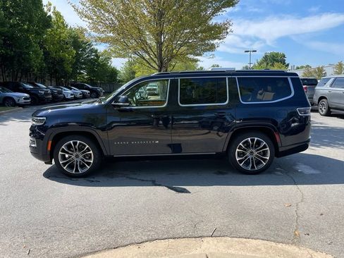 Used 2025 Jeep Grand Wagoneer Series III AWD/4WD image 4