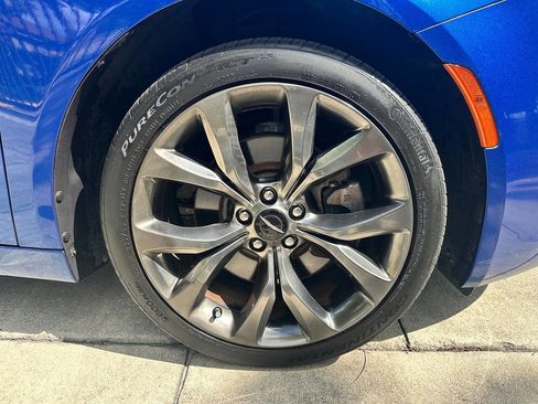 Used 2016 Chrysler 200 S w/ Navigation & Sound Group I image 33