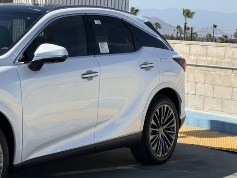 New 2026 Lexus RX 450h AWD image 9