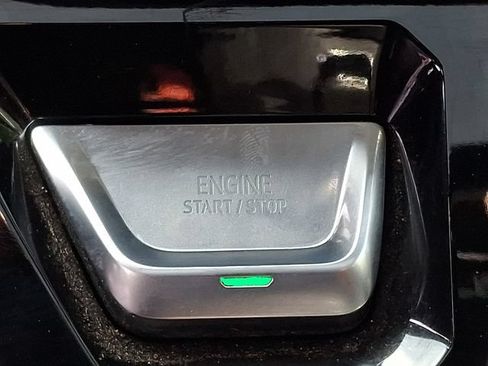 Used 2023 GMC Sierra 1500 Denali AWD/4WD image 19