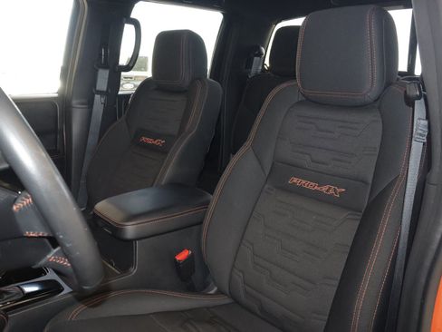 Used 2025 Nissan Frontier PRO-4X AWD/4WD image 24