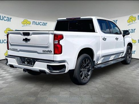 Used 2022 Chevrolet Silverado 1500 High Country w/ High Country Premium Package AWD/4WD image 6
