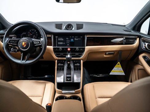 New 2026 Porsche Macan image 20