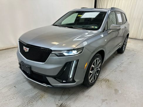 Used 2024 Cadillac XT6 Sport w/ Technology Package AWD/4WD image 11