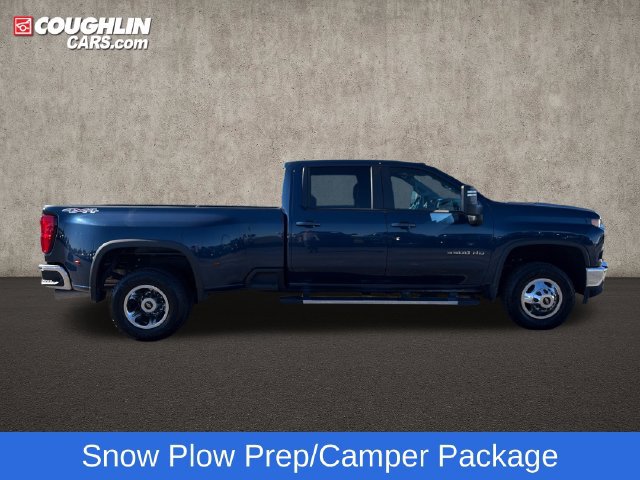 Used 2023 Chevrolet Silverado 3500 LT w/ Snow Plow Prep/Camper Package AWD/4WD image 9