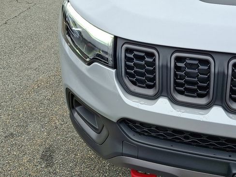 Certified 2024 Jeep Compass Trailhawk w/ Trailhawk Elite Group AWD/4WD image 20
