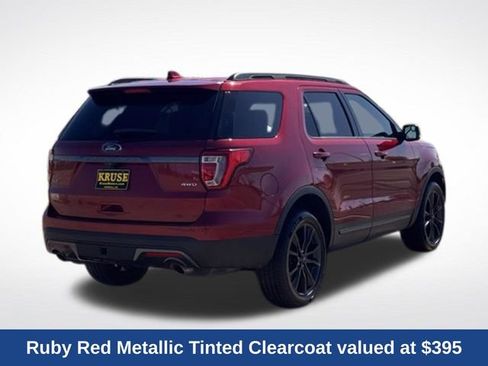 Used 2017 Ford Explorer XLT w/ Equipment Group 202A AWD/4WD image 3