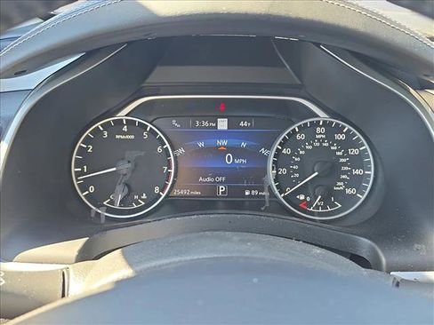 Used 2024 Nissan Murano SL image 10