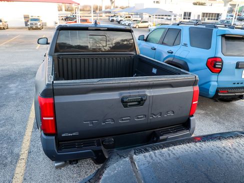Used 2025 Toyota Tacoma SR5 w/ SR5 Upgrade Package image 10