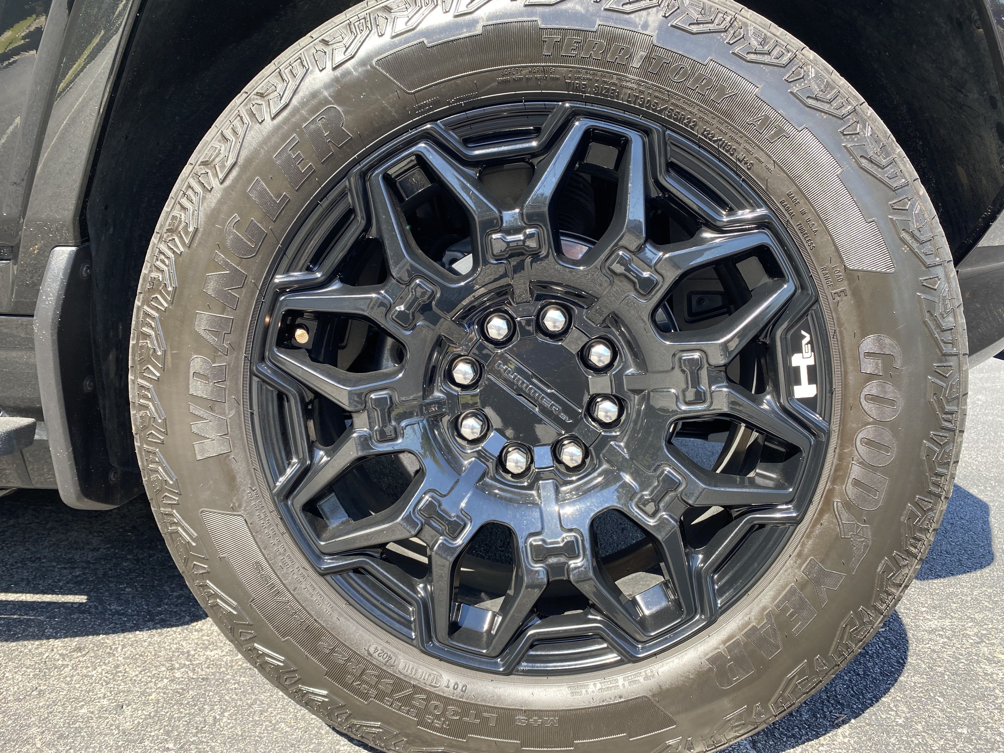 Used 2025 GMC Hummer EV 2X AWD/4WD image 13