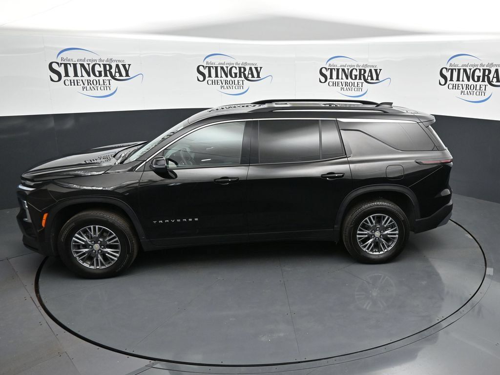 Certified 2026 Chevrolet Traverse LT AWD/4WD image 21