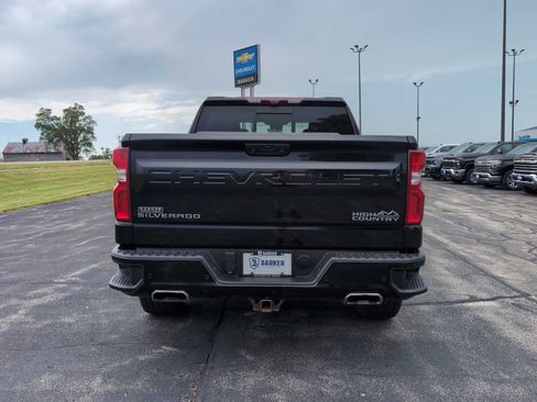 Used 2023 Chevrolet Silverado 1500 High Country w/ High Country Premium Package AWD/4WD image 13