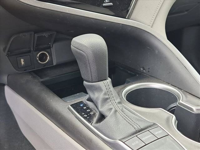 Used 2022 Toyota Camry LE FWD image 10