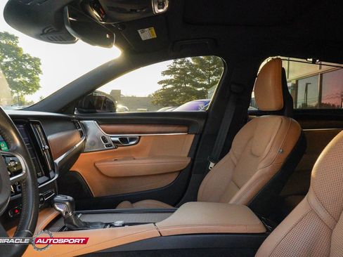 Used 2017 Volvo S90 T6 Inscription w/ Vision Package image 20
