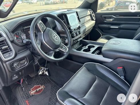 Used 2020 RAM 1500 Laramie w/ Sport Appearance Package AWD/4WD image 2