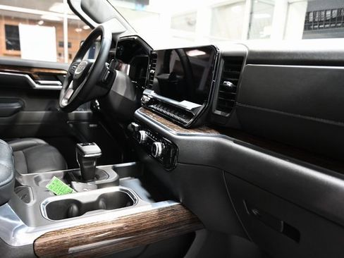 Used 2024 GMC Sierra 1500 Elevation w/ Elevation Premium Package image 14