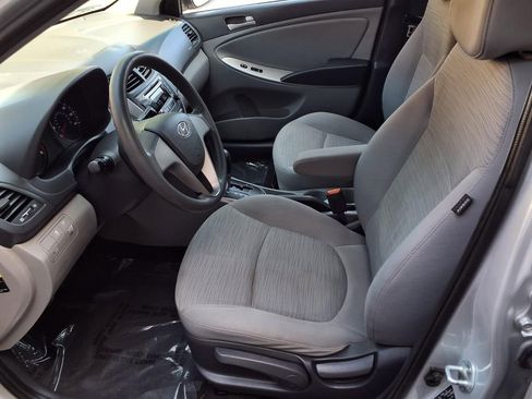 Used 2015 Hyundai Accent GLS FWD image 15