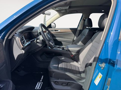 Certified 2025 Volkswagen Atlas SEL image 10