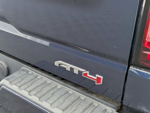 Used 2020 GMC Sierra 1500 AT4 w/ Technology Package AWD/4WD image 13