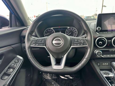 Used 2024 Nissan Sentra SR w/ SR Premium Package image 14