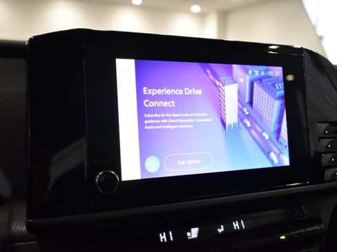 Used 2025 Toyota Camry SE image 19