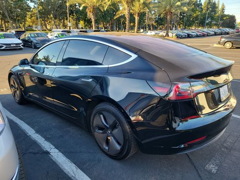 Used 2018 Tesla Model 3 Long Range image 4