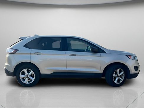 Used 2017 Ford Edge SE w/ Cargo Accessory Package AWD/4WD image 4