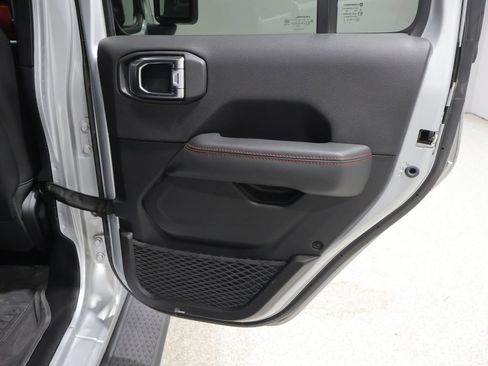 Used 2023 Jeep Gladiator Rubicon w/ LED Lighting Group AWD/4WD image 19