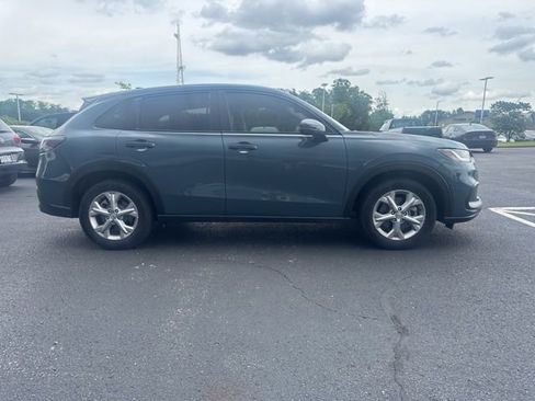 Used 2025 Honda HR-V LX image 8