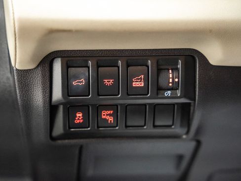 Used 2020 Subaru Ascent Touring AWD/4WD image 48