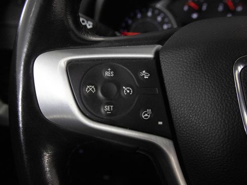 Used 2022 GMC Terrain SLT image 29