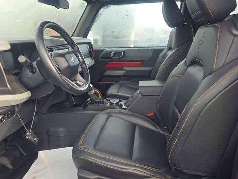 Used 2023 Ford Bronco Badlands image 12