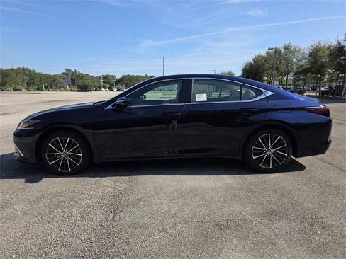 New 2025 Lexus ES 350 w/ Premium Package image 6