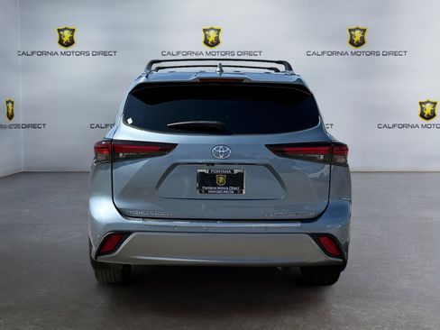 Used 2024 Toyota Highlander Platinum image 4