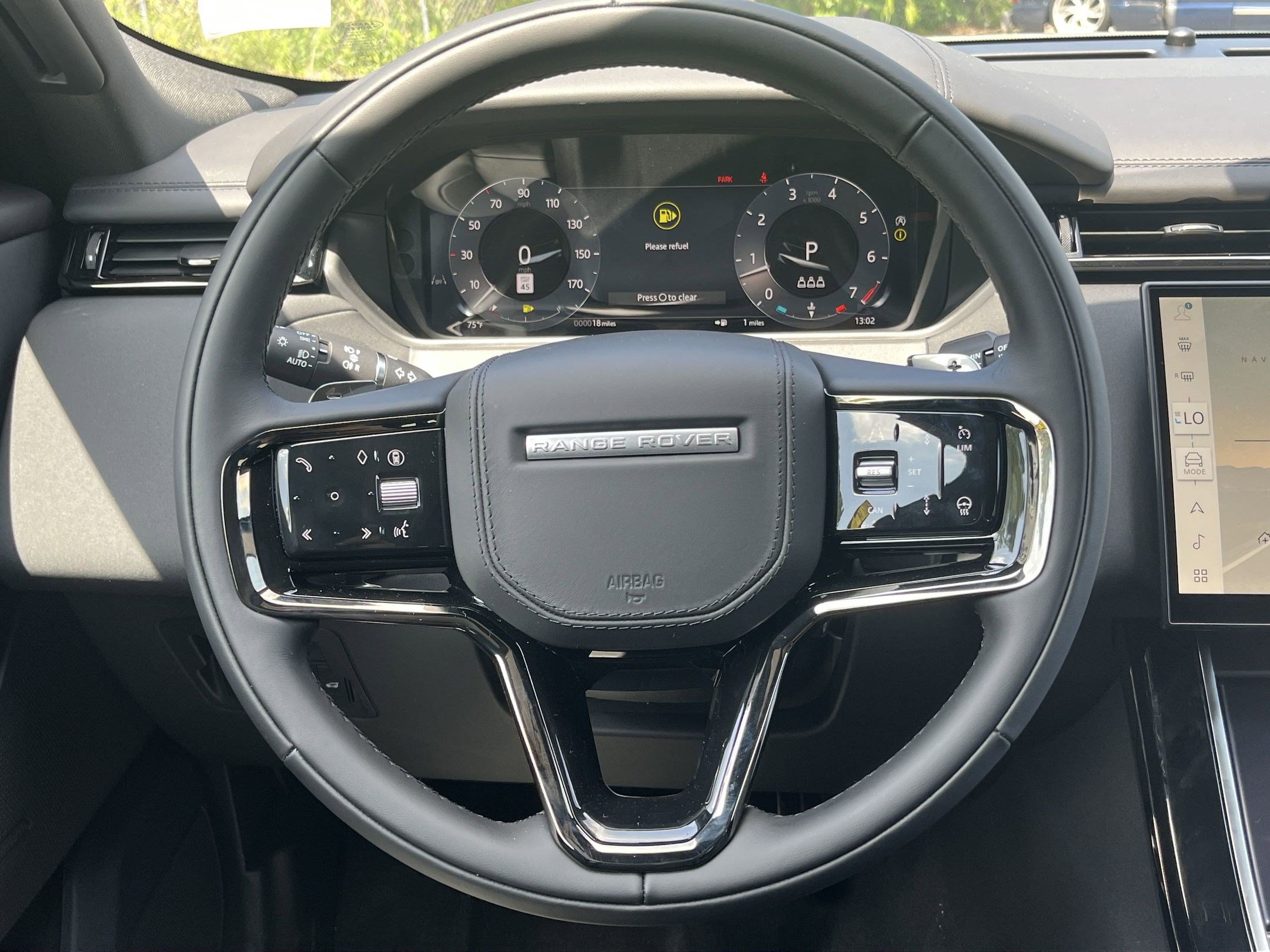 Used 2026 Land Rover Range Rover Velar Dynamic SE AWD/4WD image 15