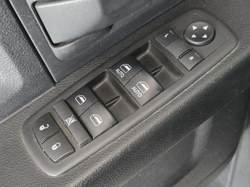 Used 2018 RAM 1500 Tradesman w/ Chrome Appearance Group AWD/4WD image 24