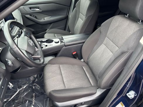 Used 2025 Nissan Rogue SV AWD/4WD image 38