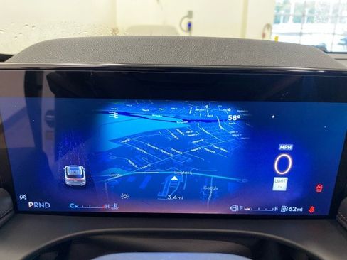 New 2025 Lincoln Aviator AWD image 22