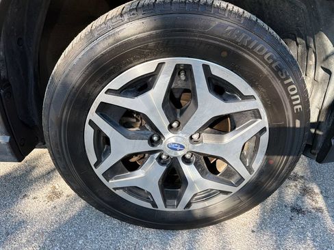 Certified 2023 Subaru Forester Premium AWD/4WD image 19