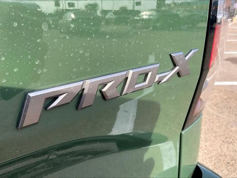 Used 2023 Nissan Frontier Pro-X image 7