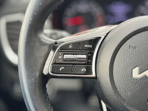 Used 2023 Kia Seltos EX image 36