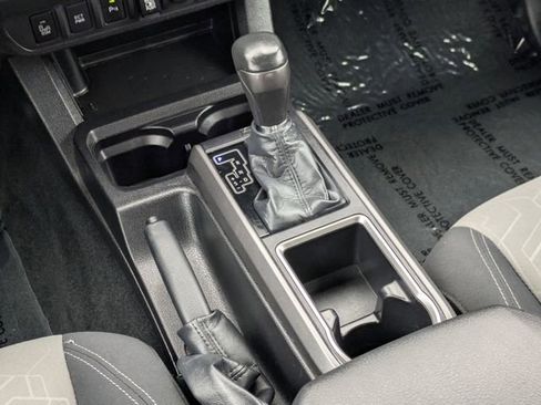 Used 2023 Toyota Tacoma TRD Off-Road image 14