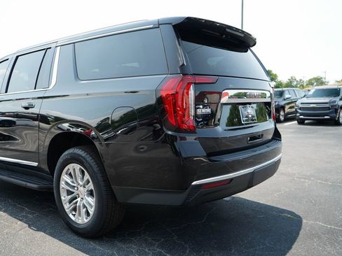 Used 2024 GMC Yukon XL SLT w/ SLT Luxury Package AWD/4WD image 21