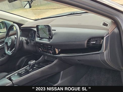 Used 2023 Nissan Rogue SL w/ SL Premium Package image 33
